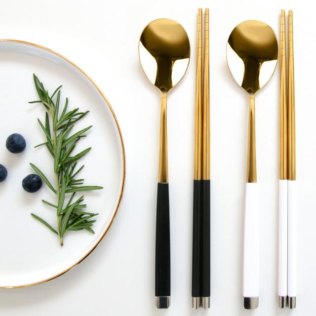 프렌치블랑 2인 수저세트 골드 1세트 블랙 숟가락 + 젓가락 + 화이트 숟가락 + 젓가락 
