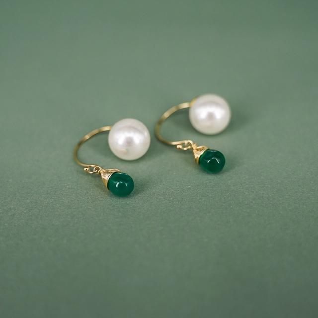 어반30 진주 귀걸이 촌각 운류14K 포금줄진주록옥수 귀걸이소아문예심
