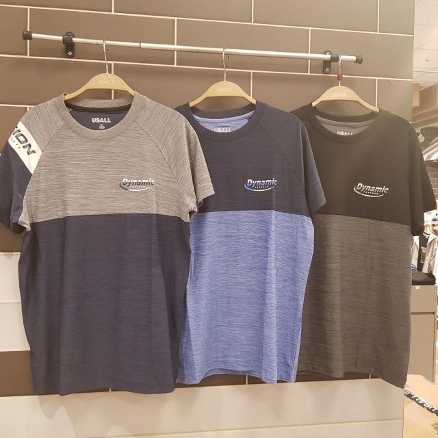 유솔 논현점 20년 남아 블록 배색 반팔티! 기능성 소재로 몸에 달라 붙지 않아 땀을 많이 흘려도 쾌적해요!!가성비도 좋은 티셔츠!