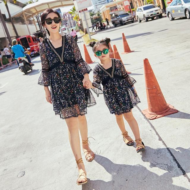 친자식 새여름복 가족 3인 가족복 부자모 여성복 해변 모래사장 모녀스커트