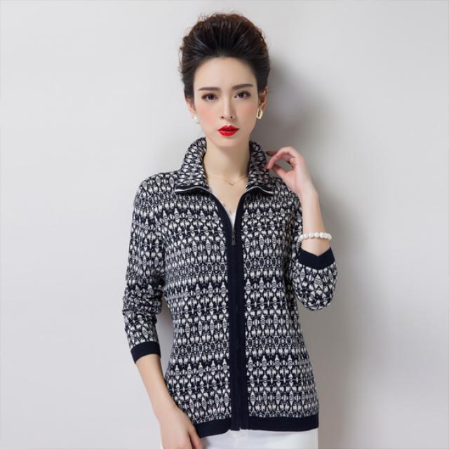 DIPYLON 중년여성 고급스타일 엄마옷 연역춘추신상 누에스순 니트 코트 여중노년 지조그 프린트 터틀넥