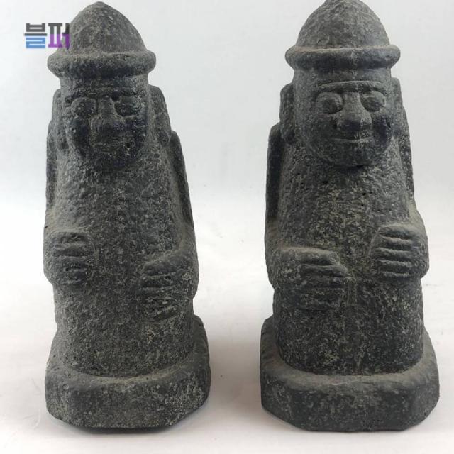 돌하르방 30cm 1조(한쌍) 돌하루팡 하르방 조경석 조형물 조각상 실내장식 실외장식