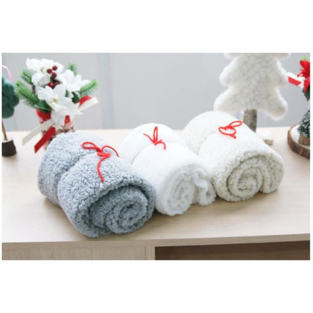 촬영소품 데코소품 보송 양털담요 침대담요 모던 기내용 담요추천 항공사담요 방한담요, 화이트