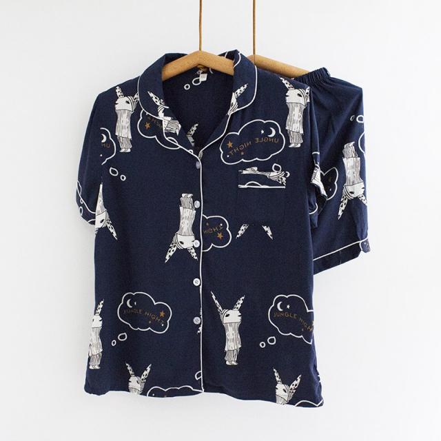 커플잠옷 편안한 루즈핏 인면 잠옷 세트포장 남성여성 홈웨어 짧은소매 반바지 사계절 착용가능