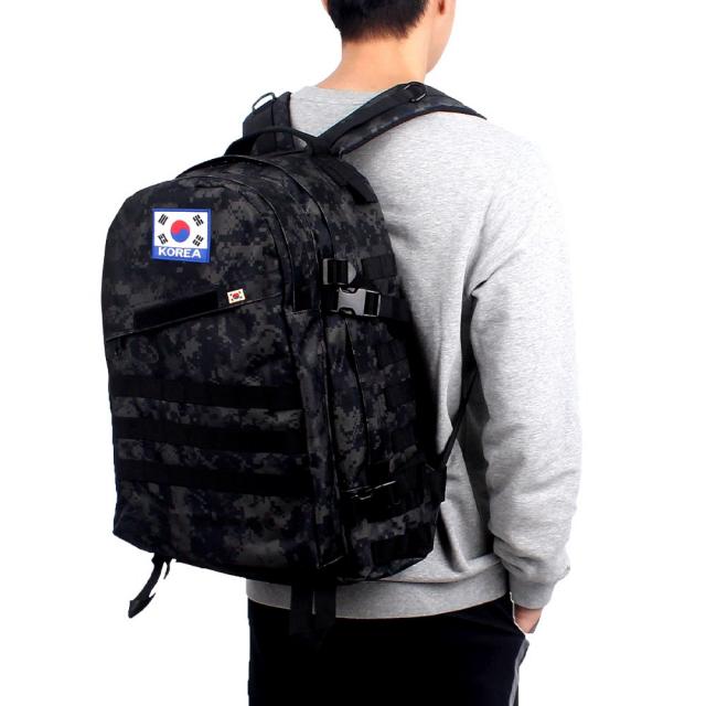 군화와고무신 데일리 보급형 밀리터리 군인 백팩 40L + 태극기 약장 + 뱃지 소