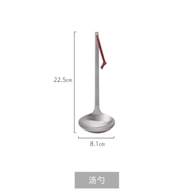 일본에서 수입한 공장 건물 몇 초도 안 되어 2021스테인리스 식기 주방을 따로 식사하다 큰 술 뒤집개 국자 숟가락을 찌개 나물을 볶다., 스푼을 돌리다