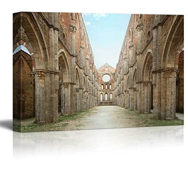 wall26 Cistercian 수도원은 이탈리아 시에나 토스카나에서 12 세기 남서쪽으로 30km 떨어진 12 세기에 지어졌습니다. (24