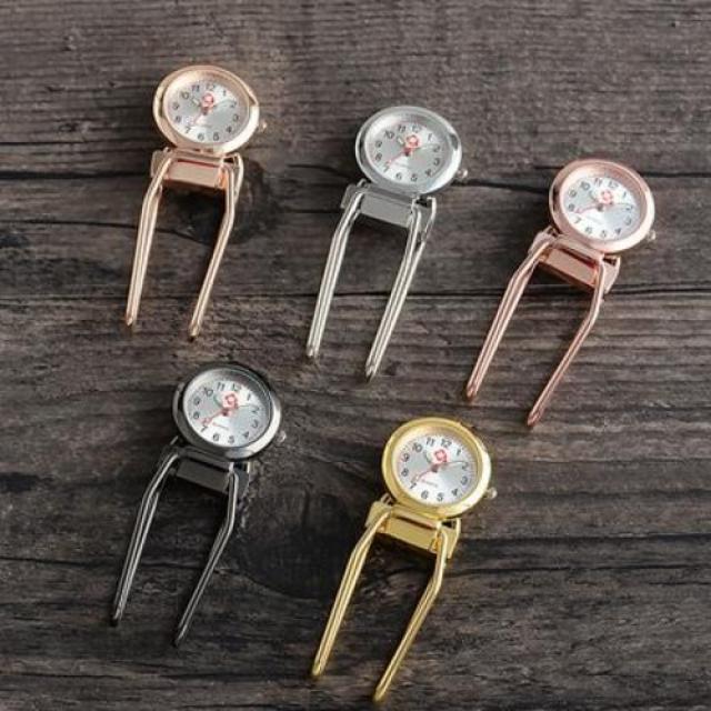 회중시계 태엽 포켓 클래식 간호사시계 여인은 회중시계 의사가 보는 시간표 학생 시험에서 흉계 야광 간호사 초시계가 걸려 있다.