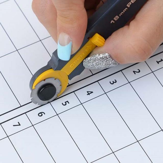 S/N50003616+인기상품 점선칼원형커터칼날올파점선만드는칼:OLFAB곡선용칼 회전용칼 절취선커터기 점선만드는칼 원형커터칼날 응모권만들기 절취선칼 우표모양칼 롤링커터 추첨권만들기 사무용칼 점선칼 올파 경품권만들기 점선커터칼 TMFVOC 빠른배송, 선택해주세요_지금바로구매하세요