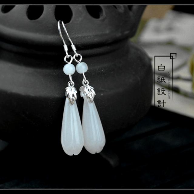 어반30 비취 옥 귀걸이 빈티지한 백옥꽃송이 귀걸이가운 복고풍 목련꽃