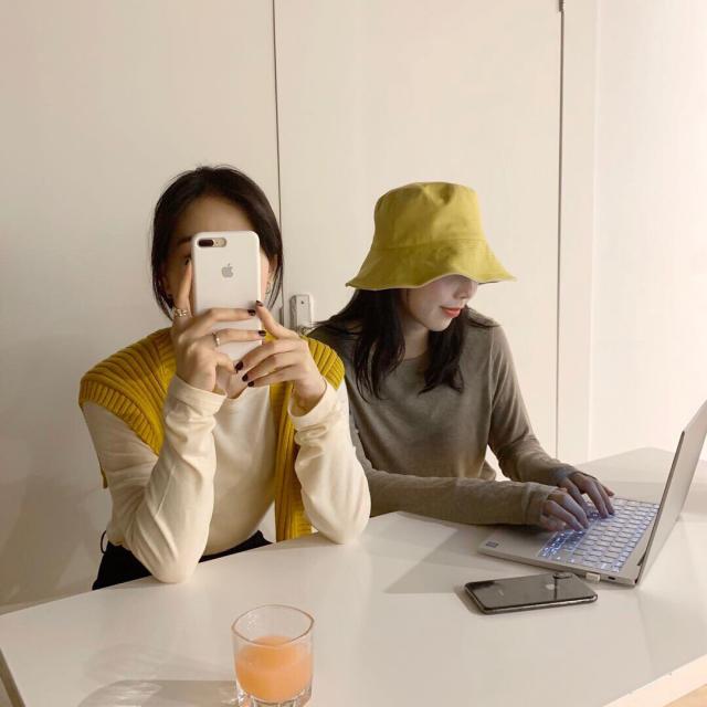 KORELAN 두소택인 면 수감 Q탄 슬림해 보이는 라운드넥 티셔츠