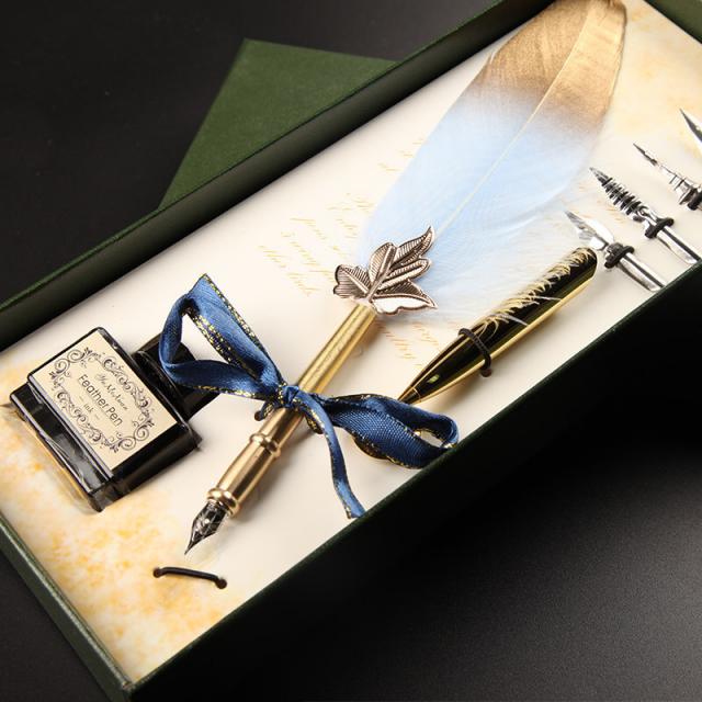 유럽식 깃털 펜의 복고 세트는 해리 포터에게 만년필 생일 선물 케이스에 담가 영륜풍 낭만적인 깃털을 담는다, 단일상품