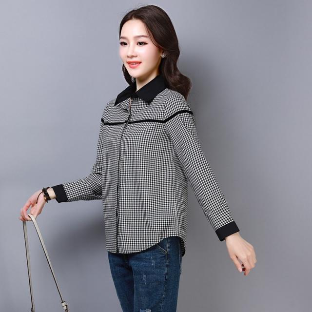 트렌디한 블라우스로 편안하고 심플하며 개성이 있는 긴팔 짧은 봄