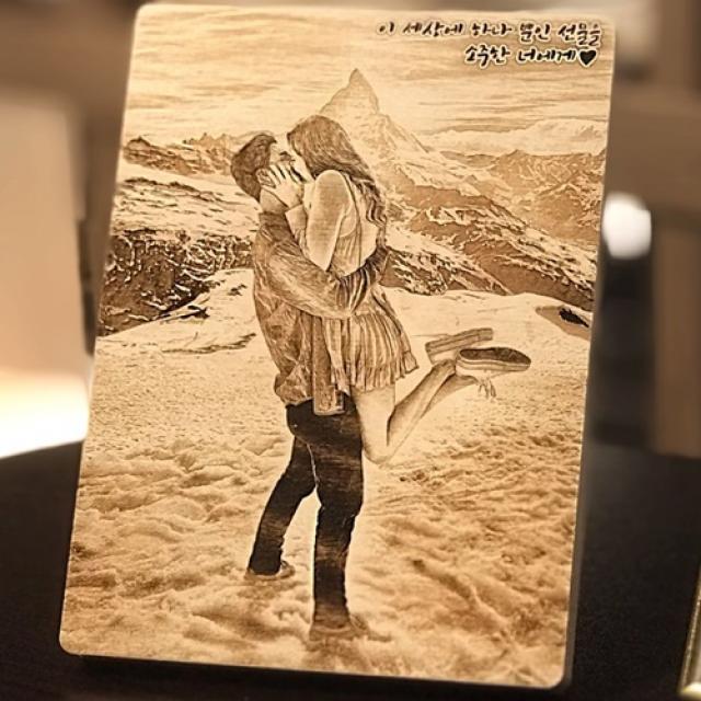 커플 여자 남자 친구 기념일 부모님 생신 선물 캐리커쳐 강아지 우드포토 팝아트 초상화 액자 사진 인화 20대 30대 결혼 웨딩, XL(19x24), 선물포장X, 뒷면 편지각인X