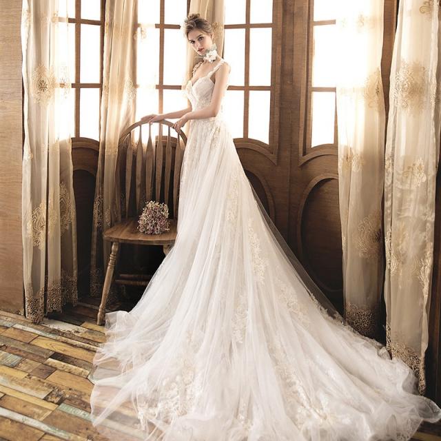 해외구매대행 스페니쉬 베르쥬가당 스위트 하트넥 레이스 셀프웨딩