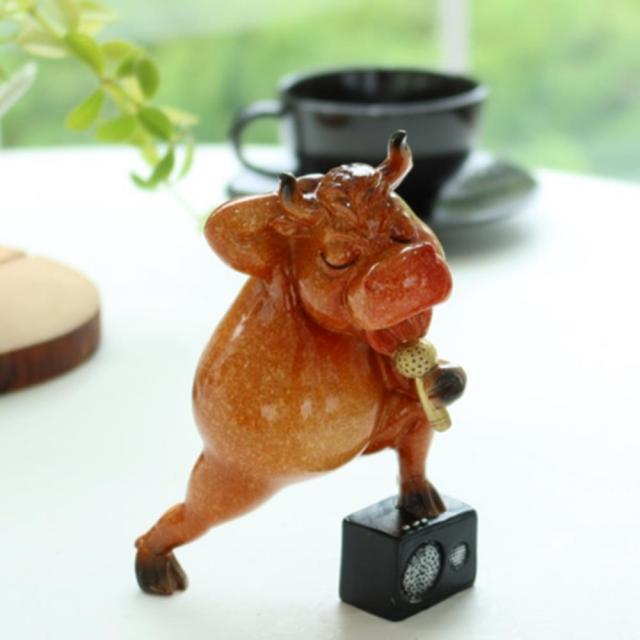 노래방 인테리어장식품 가수 황소인형 신혼집꾸미기