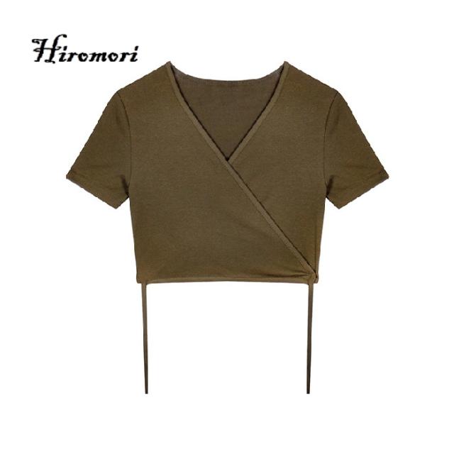 Hiromori 달콤한 느낌의 라운드 슬림형 여성 티셔츠입니다