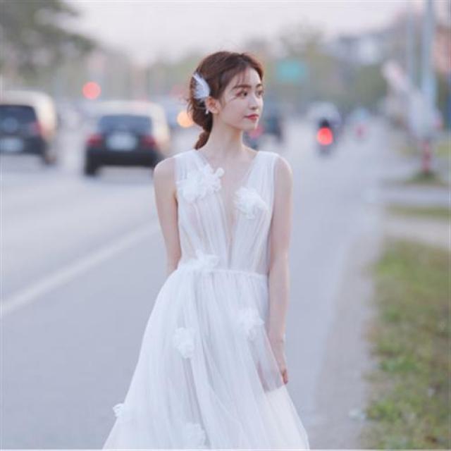 웨딩드레스 러쉬 웨딩드레스 스커트 2020 초선 브이넥 심플 가벼운 외출사녀
