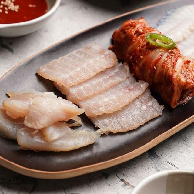 알싸하고 오독오독 톡 쏘는 저온 숙성 홍어 날개살 외, 우리집 잔칫날 홍어_날개살_100gx3팩