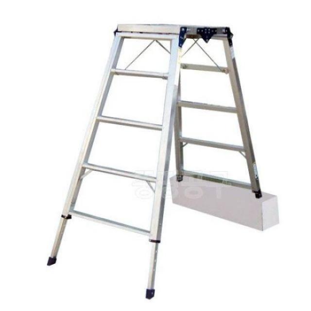 국산 아이지 우마사다리 DWM 60(6단) 절삭 작업공구 시설재료 호신용품 보안용품 안전용품 용접 드라이버 공작 엔진 수공구 전동공구 드릴 수작